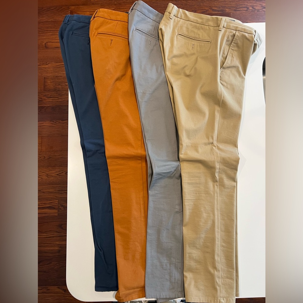 FOUR PANTS: Taylrd slim fit flat front pants 32/32